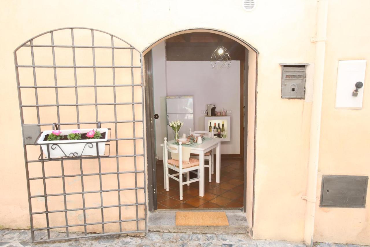 Relax Nel Borgo L'archetto Apartment *